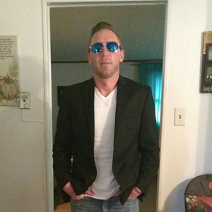 Meet your Posher, Justin